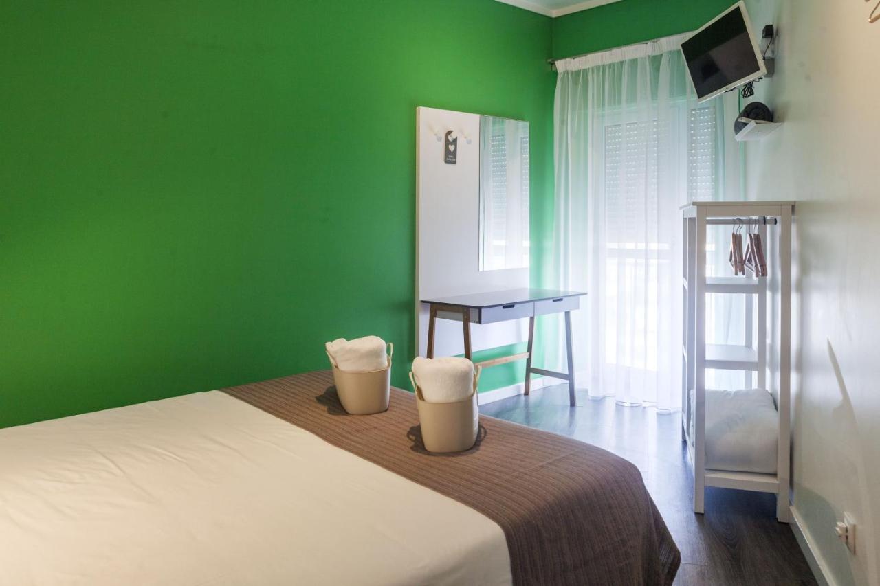 Doppel-/Zweibettzimmer mit Gemeinschaftsbad
